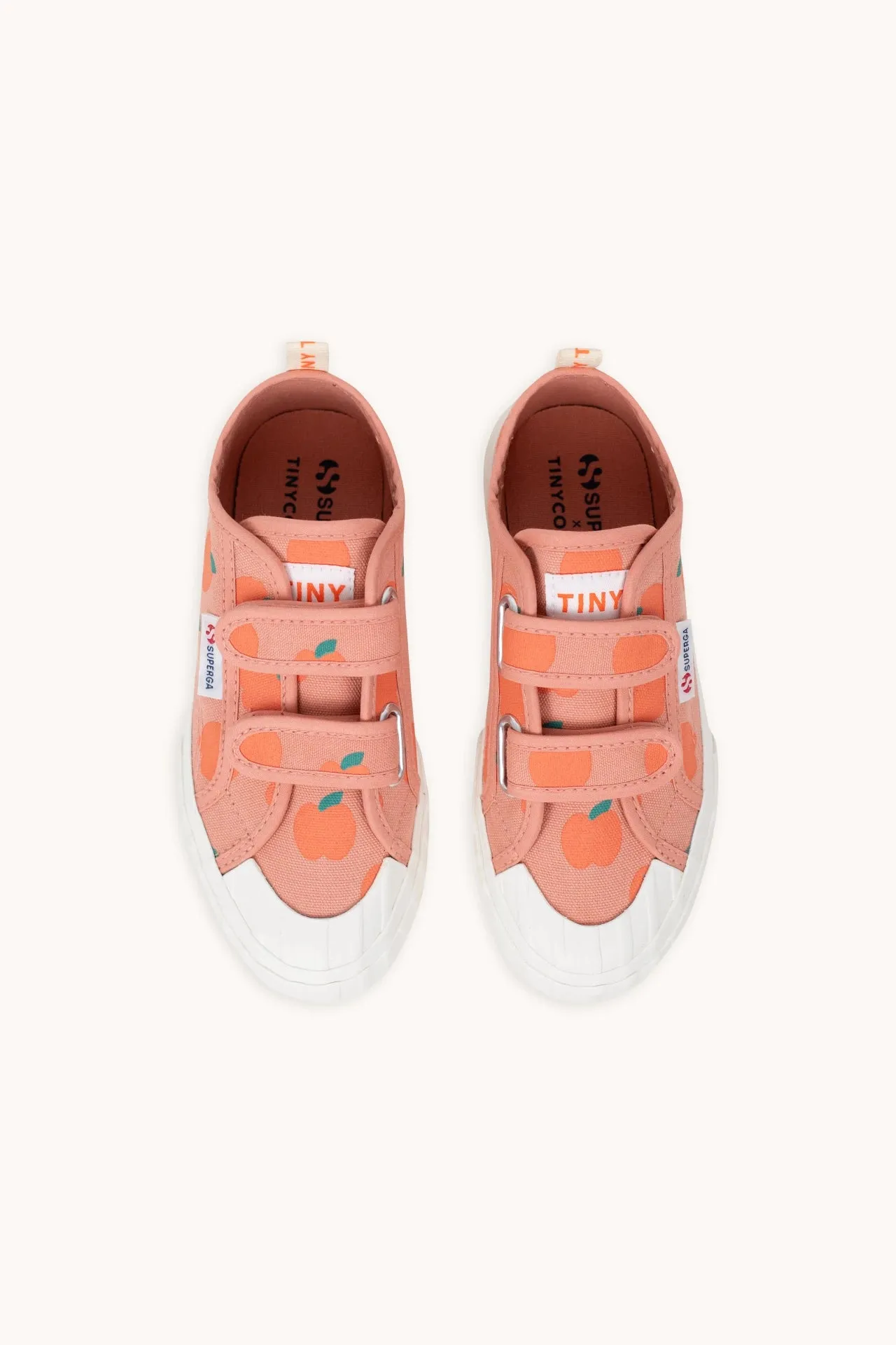 APPLES SNEAKERS