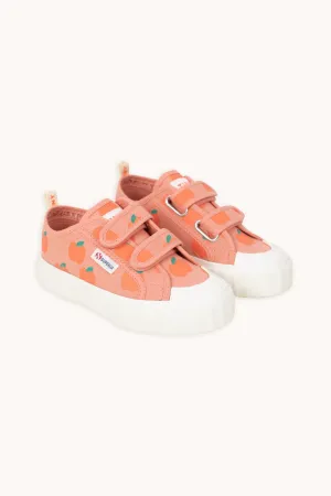 APPLES SNEAKERS