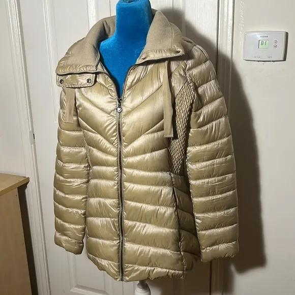 BERNADO Puffy Packable Jacket Medium