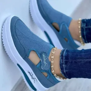 Blue sneaker for women
