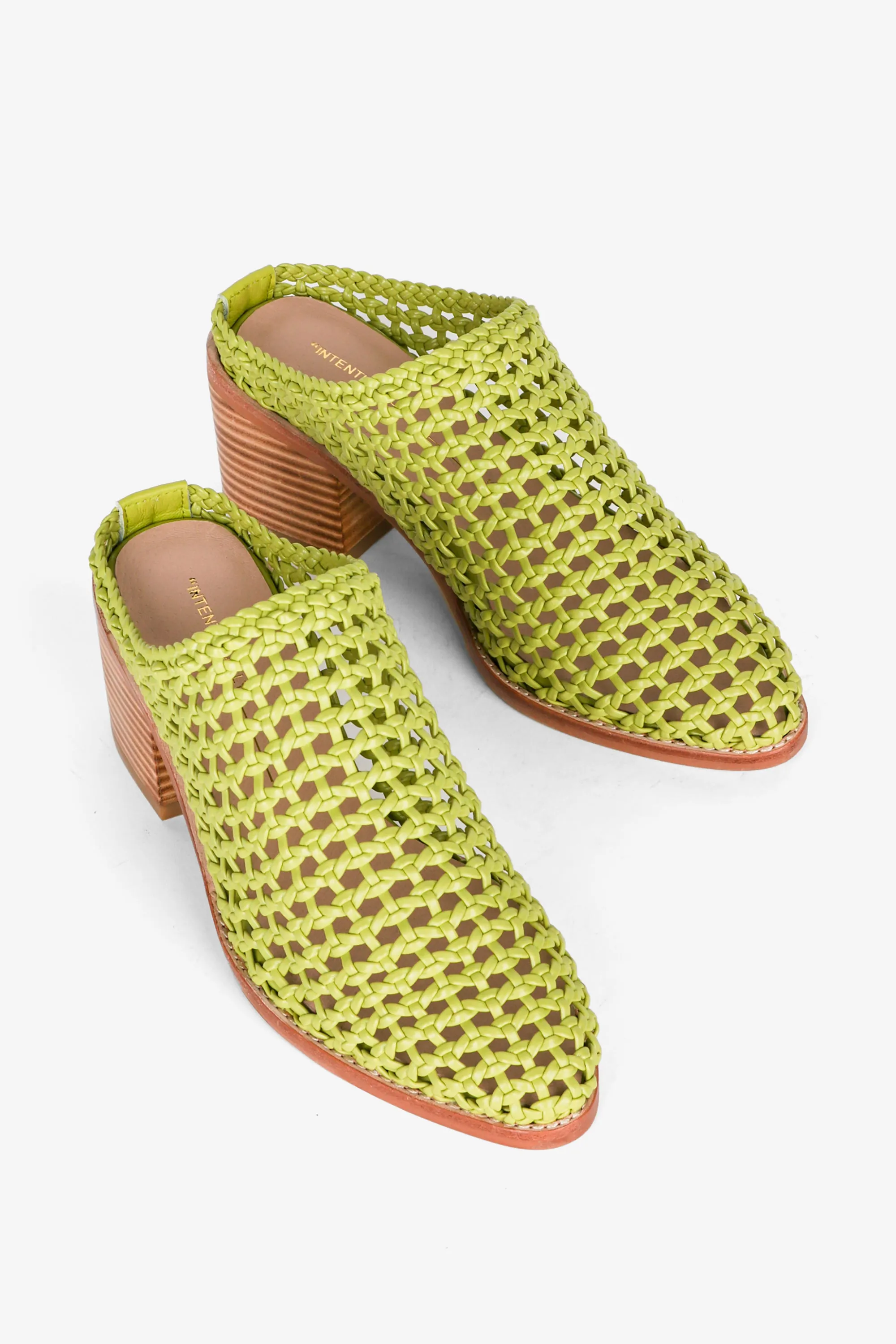 CAPS HEELED MULE