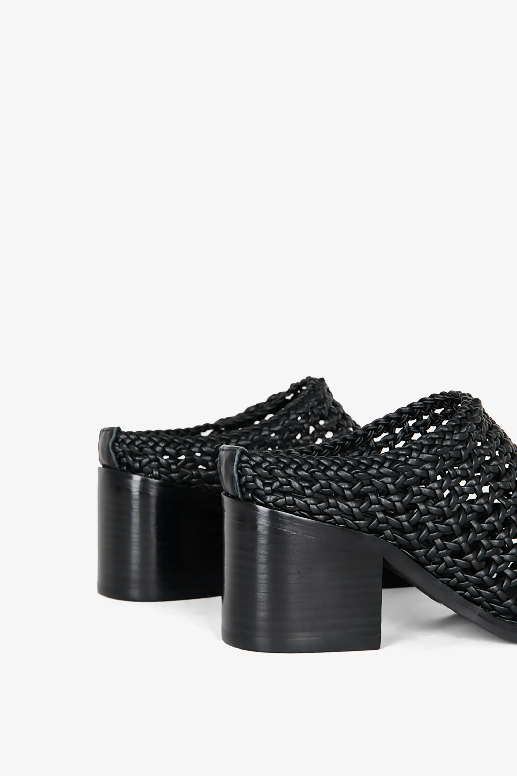 CAPS HEELED MULE