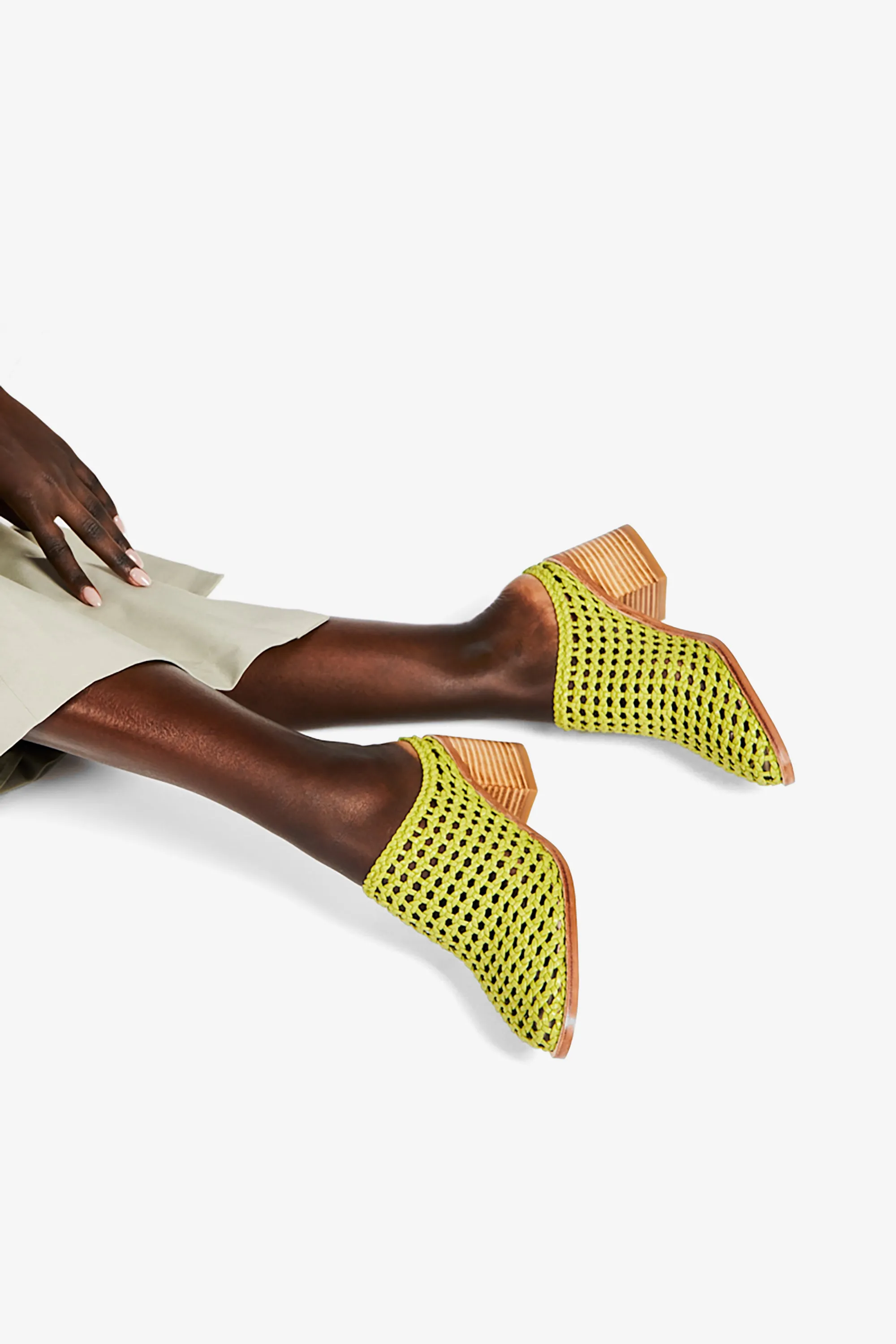 CAPS HEELED MULE