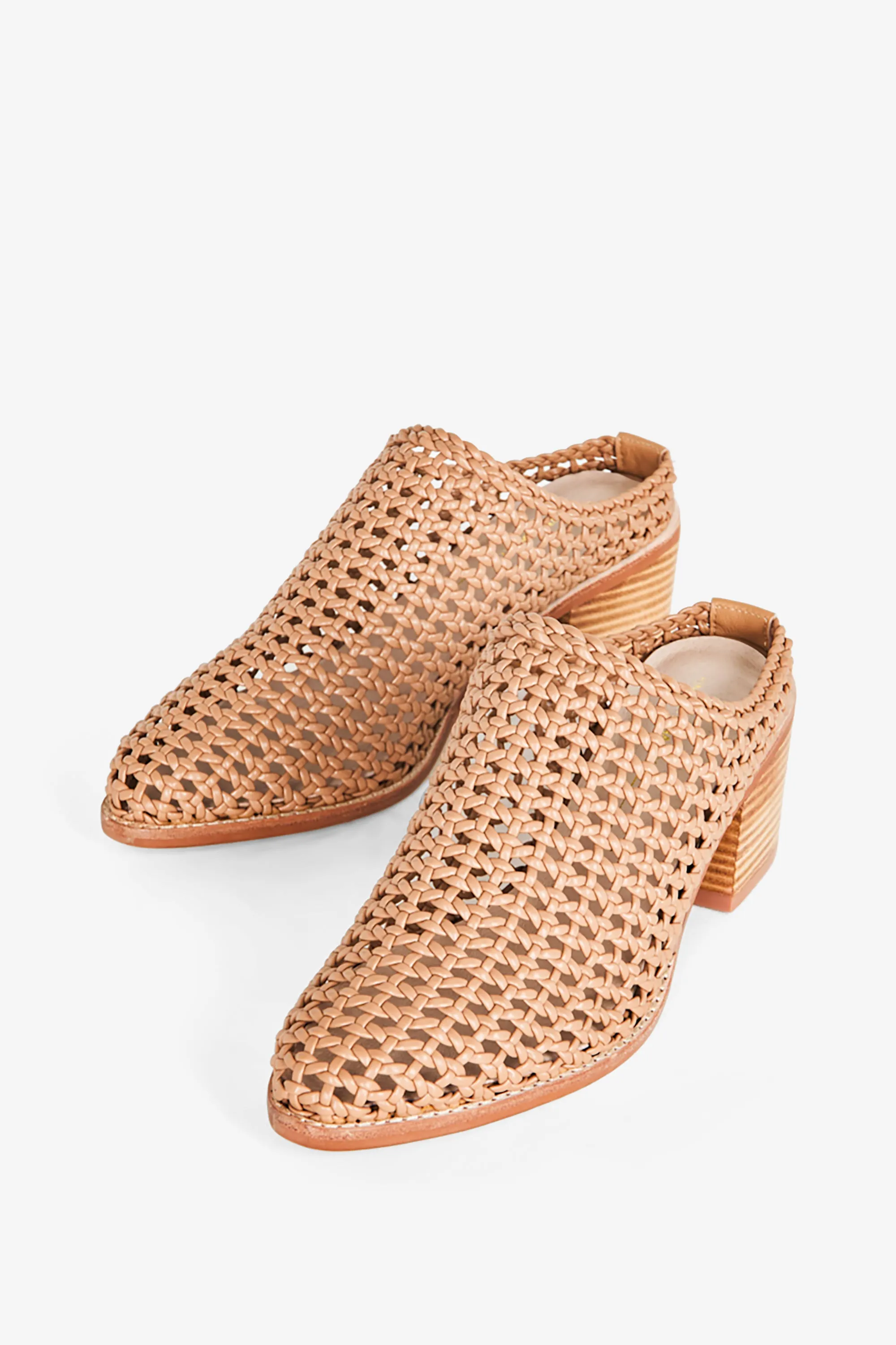 CAPS HEELED MULE