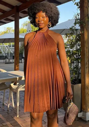 Chic Halter-Neck Pleated Mini Dress with Flowy Design