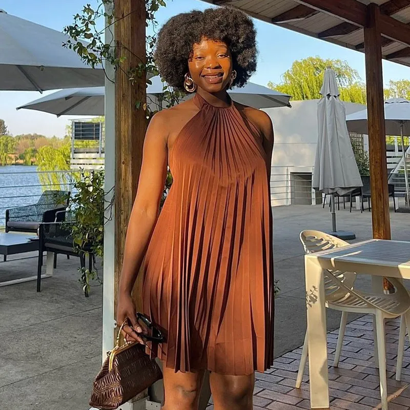 Chic Halter-Neck Pleated Mini Dress with Flowy Design