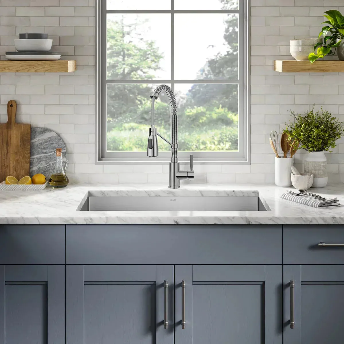 Delta 32” Undermount 16 Gauge Kitchen Sink with 18” Kitchen Faucet