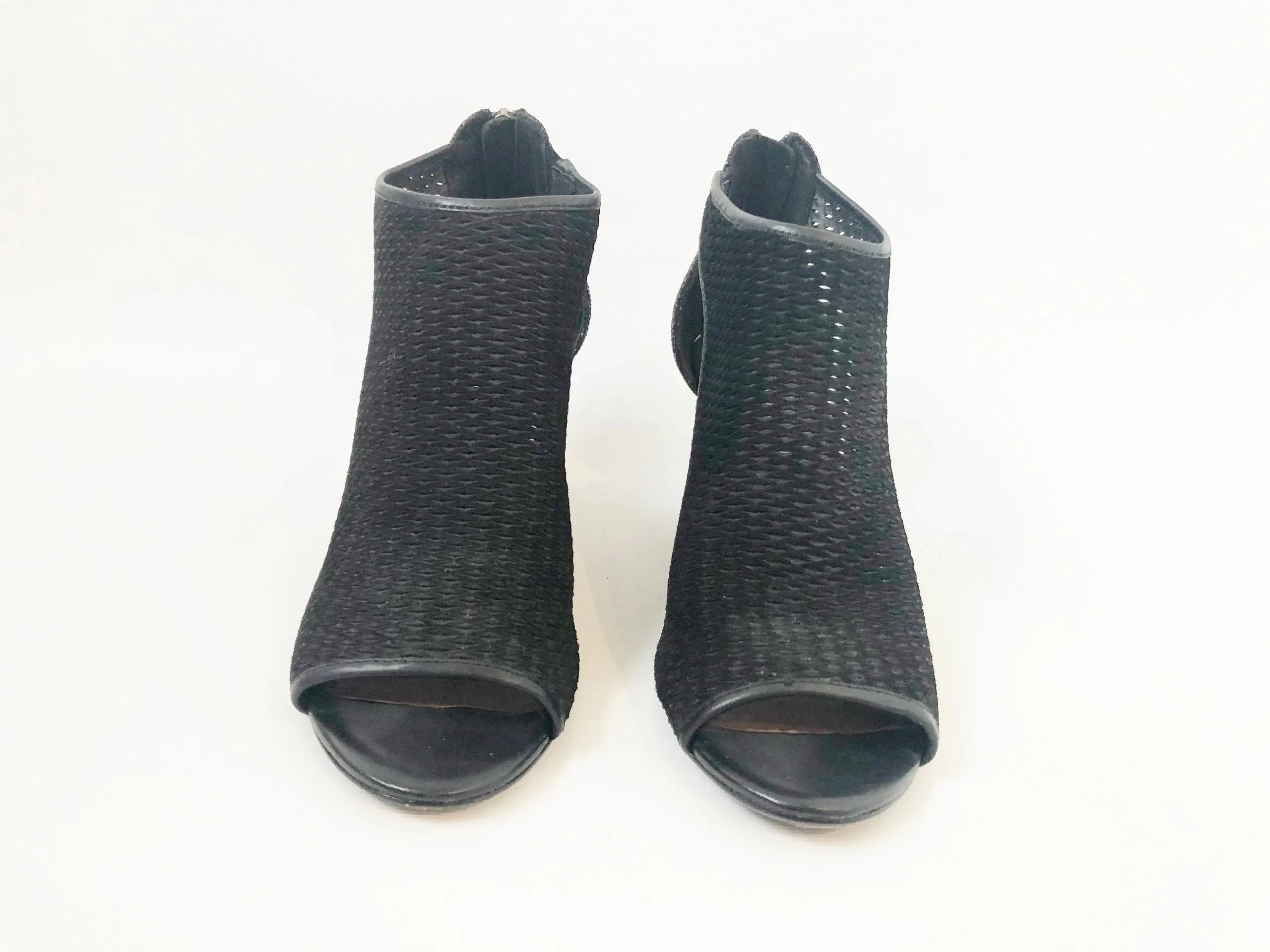 Donald Pliner Perforated Wedge Sandal Size 8.5
