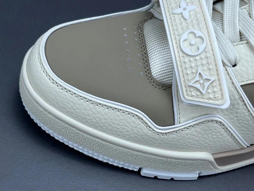 LOUIS VUITTON LV TRAINER SNEAKER