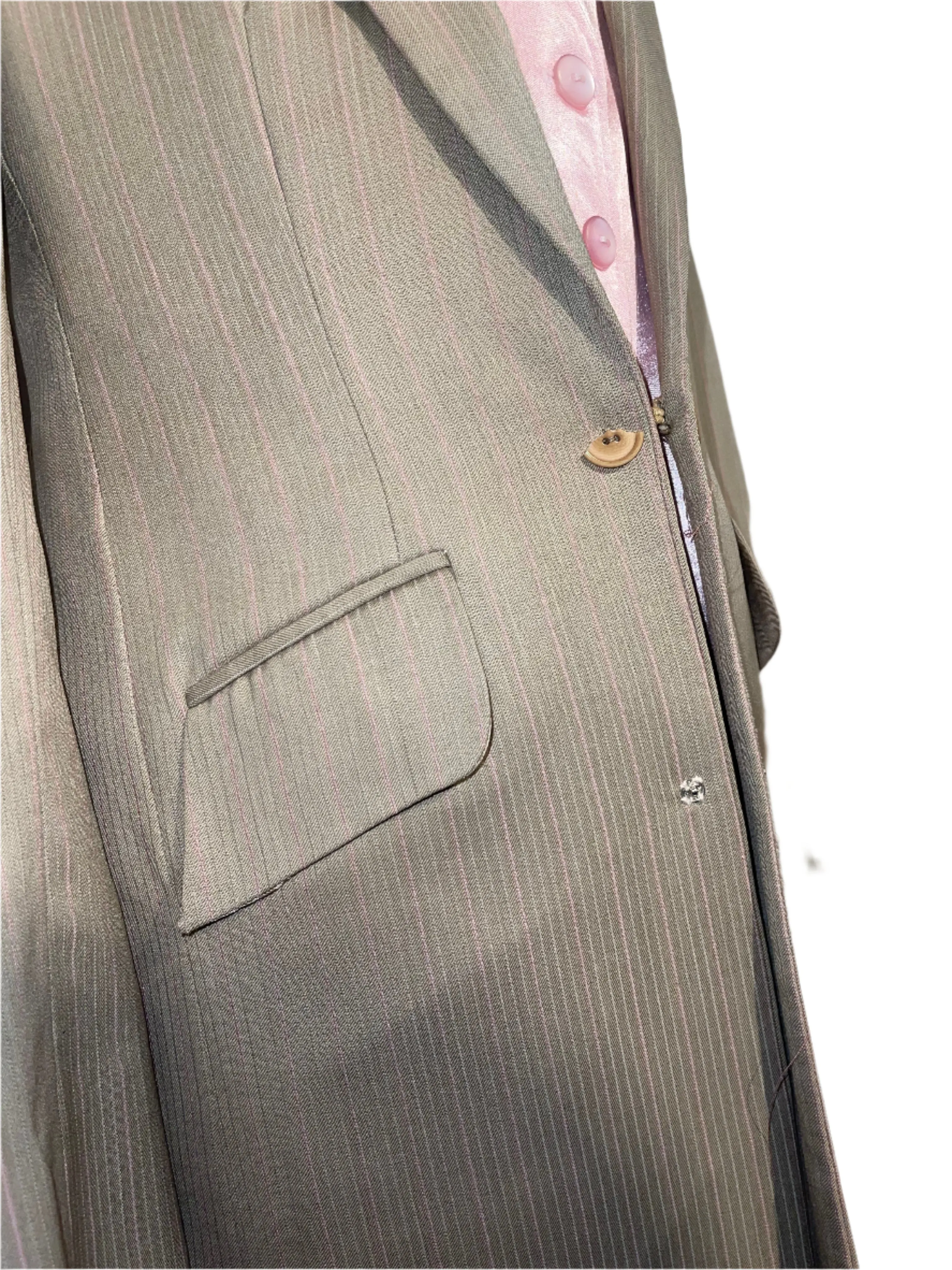 Marsha De Arriaga, Girls Day Suit