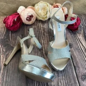 NINA Silver Glitter Shara Shimmery Platform Sandal 9.5M