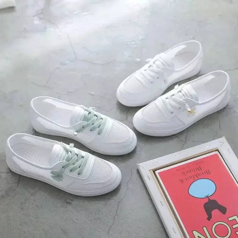 Orthopedic breathable flat sneakers