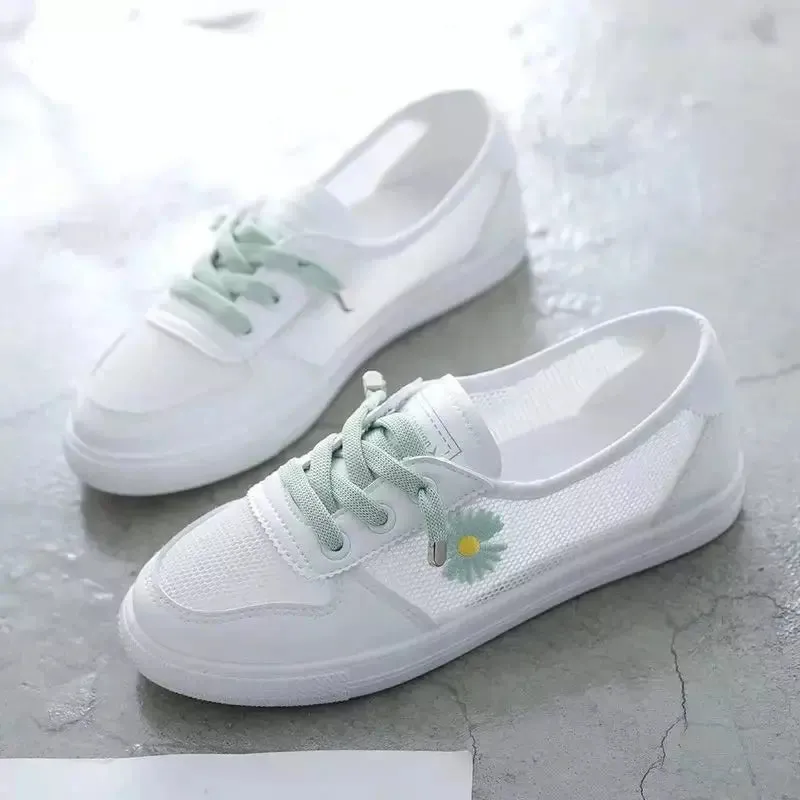 Orthopedic breathable flat sneakers