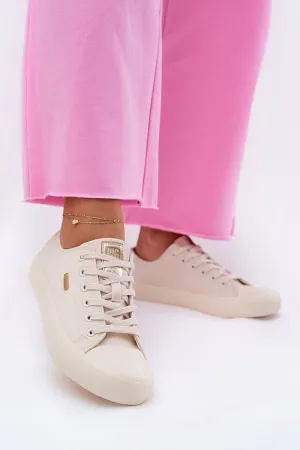 Sneakers Step in style