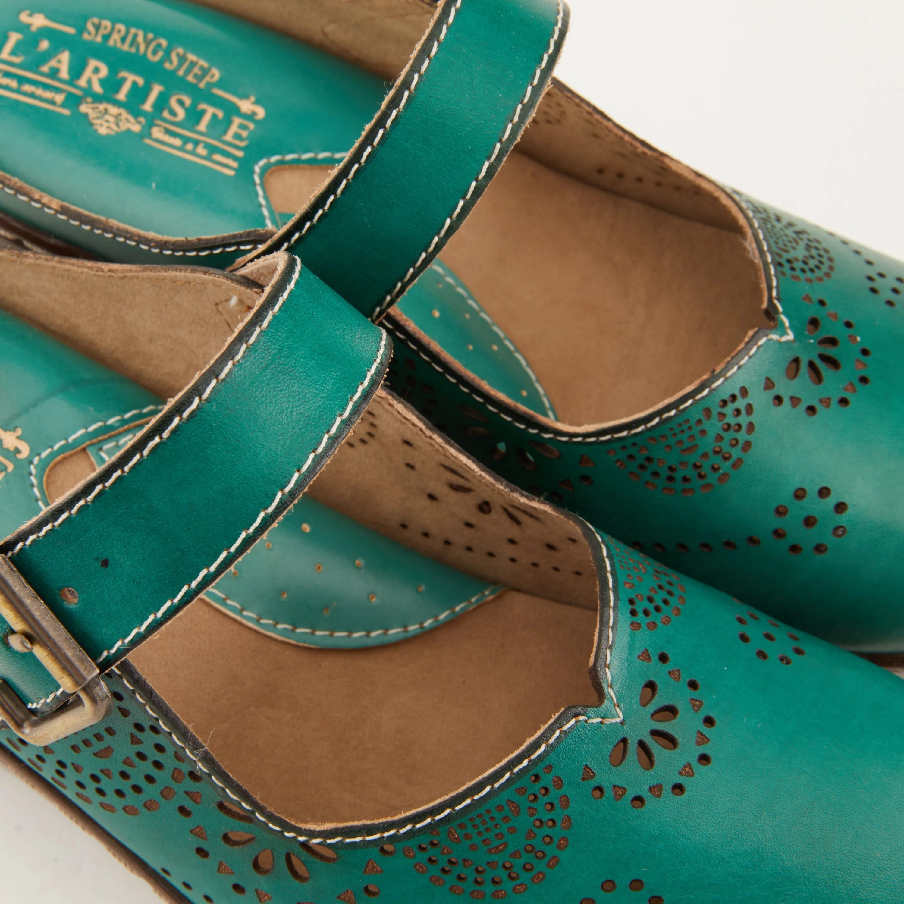 Spring Step Shoes L'Artiste Aneria Women’s Hand Painted Leather Clogs