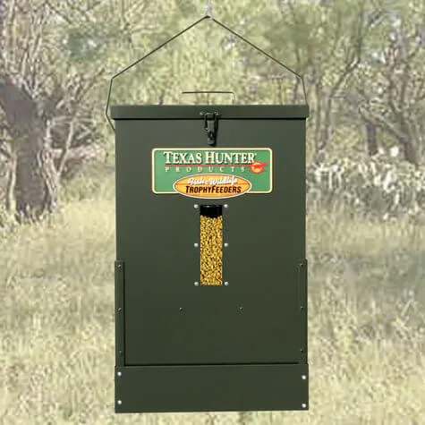 Texas Hunter 100 lb. Hanging Deer Feeder