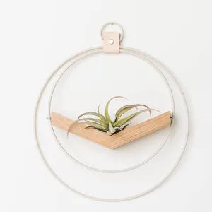 V-Hanger (Light & Airy)