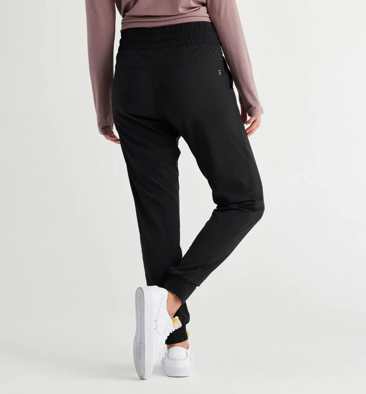Women's Pull-On Breeze Jogger